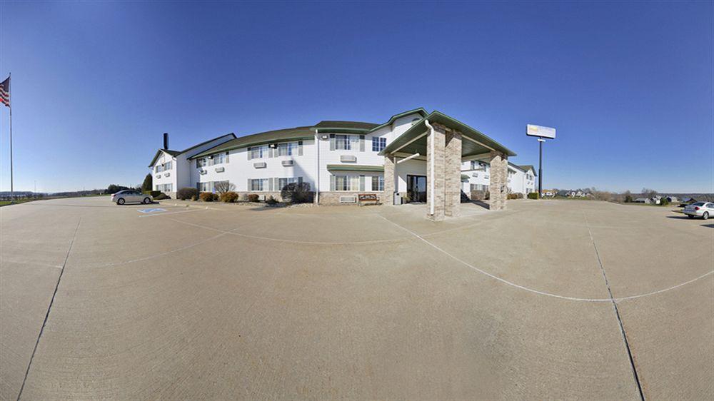 Comfort Inn & Suites Riverview Le Claire Exterior foto