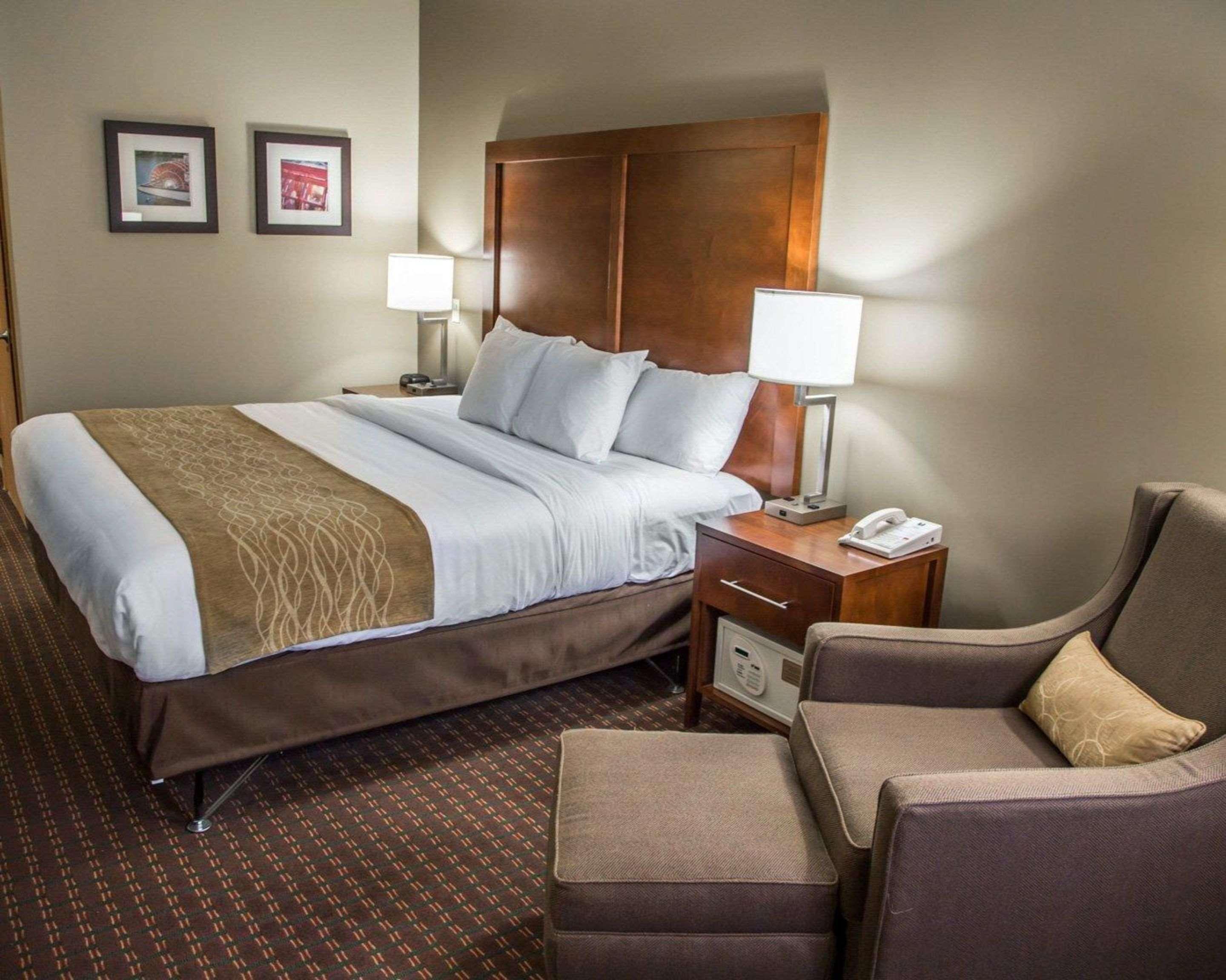 Comfort Inn & Suites Riverview Le Claire Exterior foto