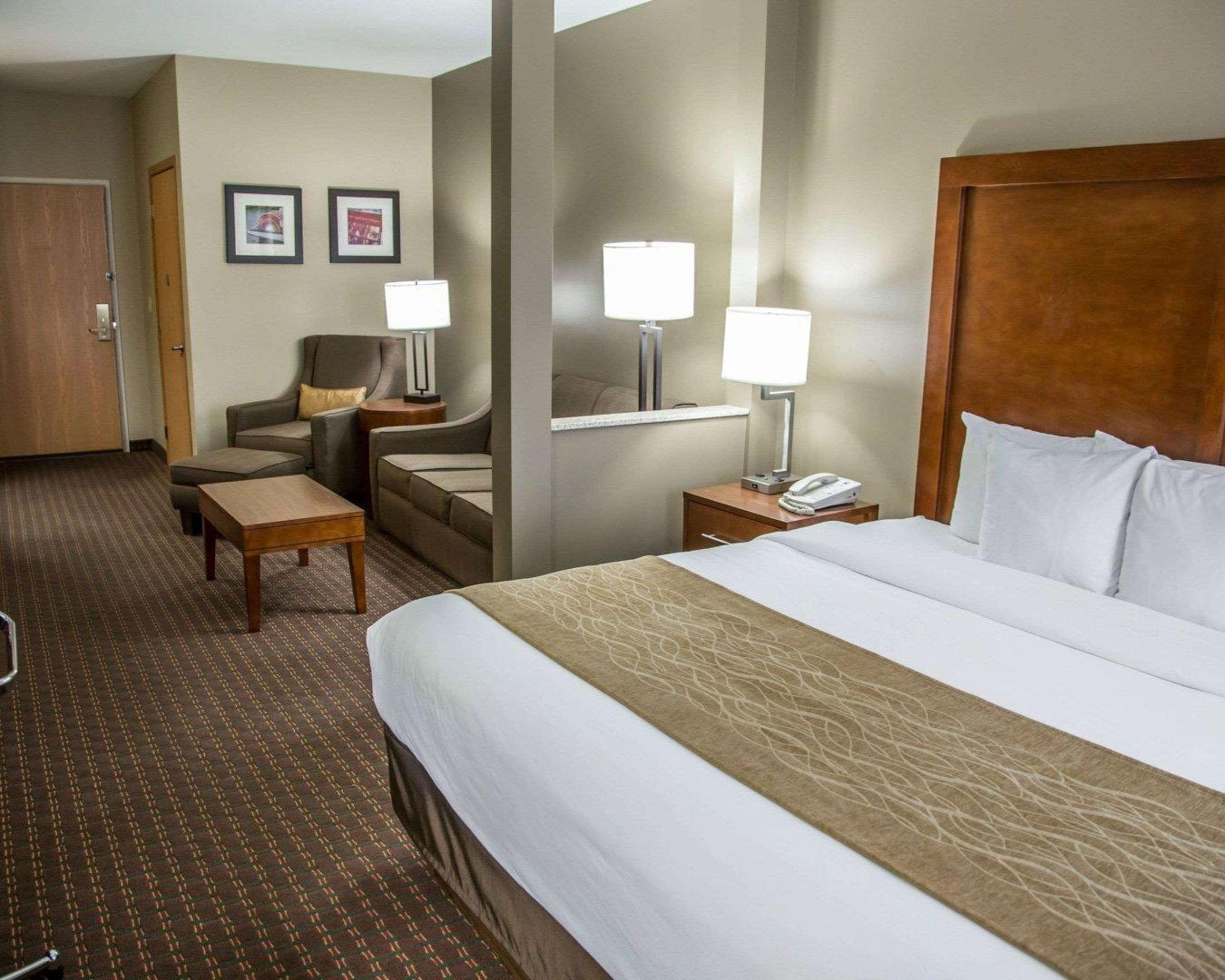 Comfort Inn & Suites Riverview Le Claire Exterior foto