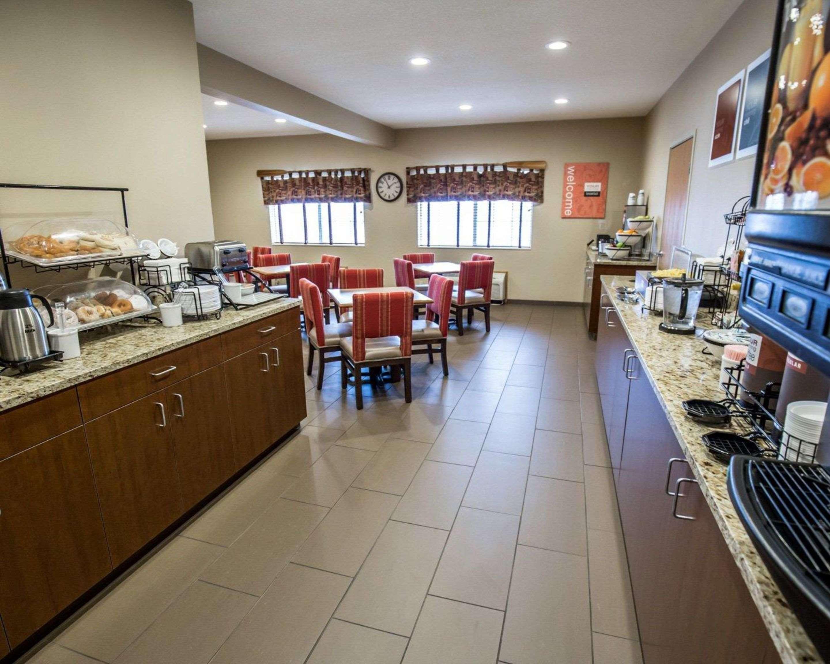 Comfort Inn & Suites Riverview Le Claire Exterior foto